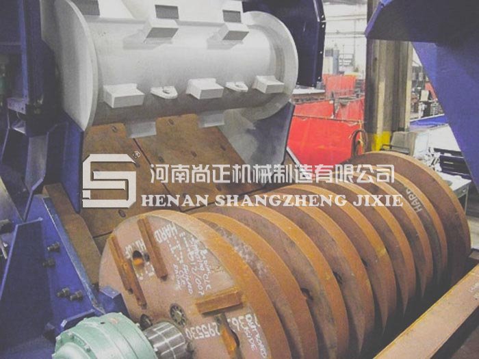 一米6廢鋼破碎機